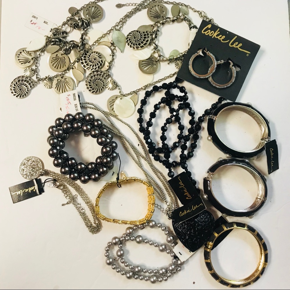 NWT 14 piece Lot of Cookie Lee Jewelry retail $407